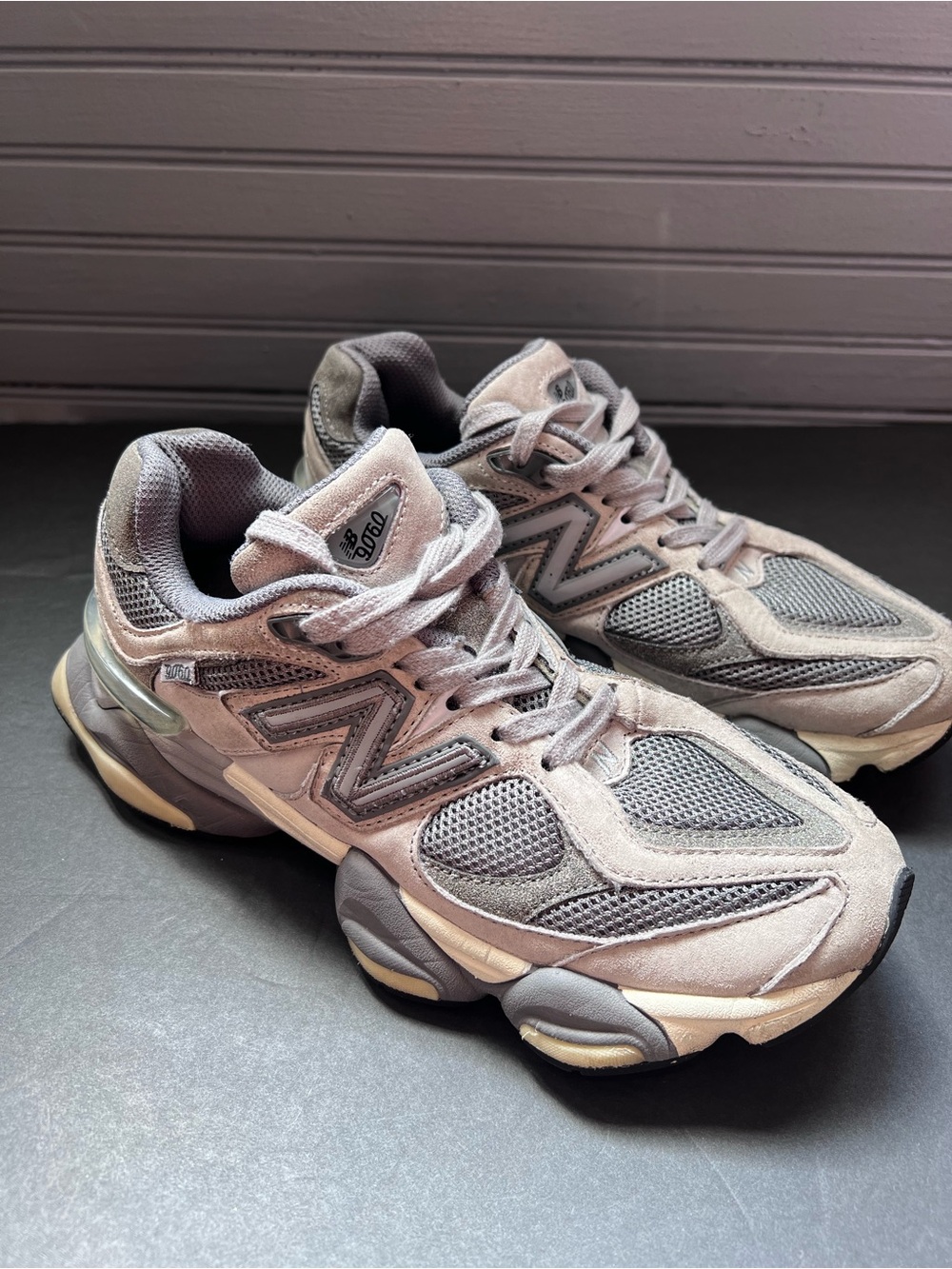 New Balance 9060 Men's Sneakers Shadow/Purple/Grey, Size 6